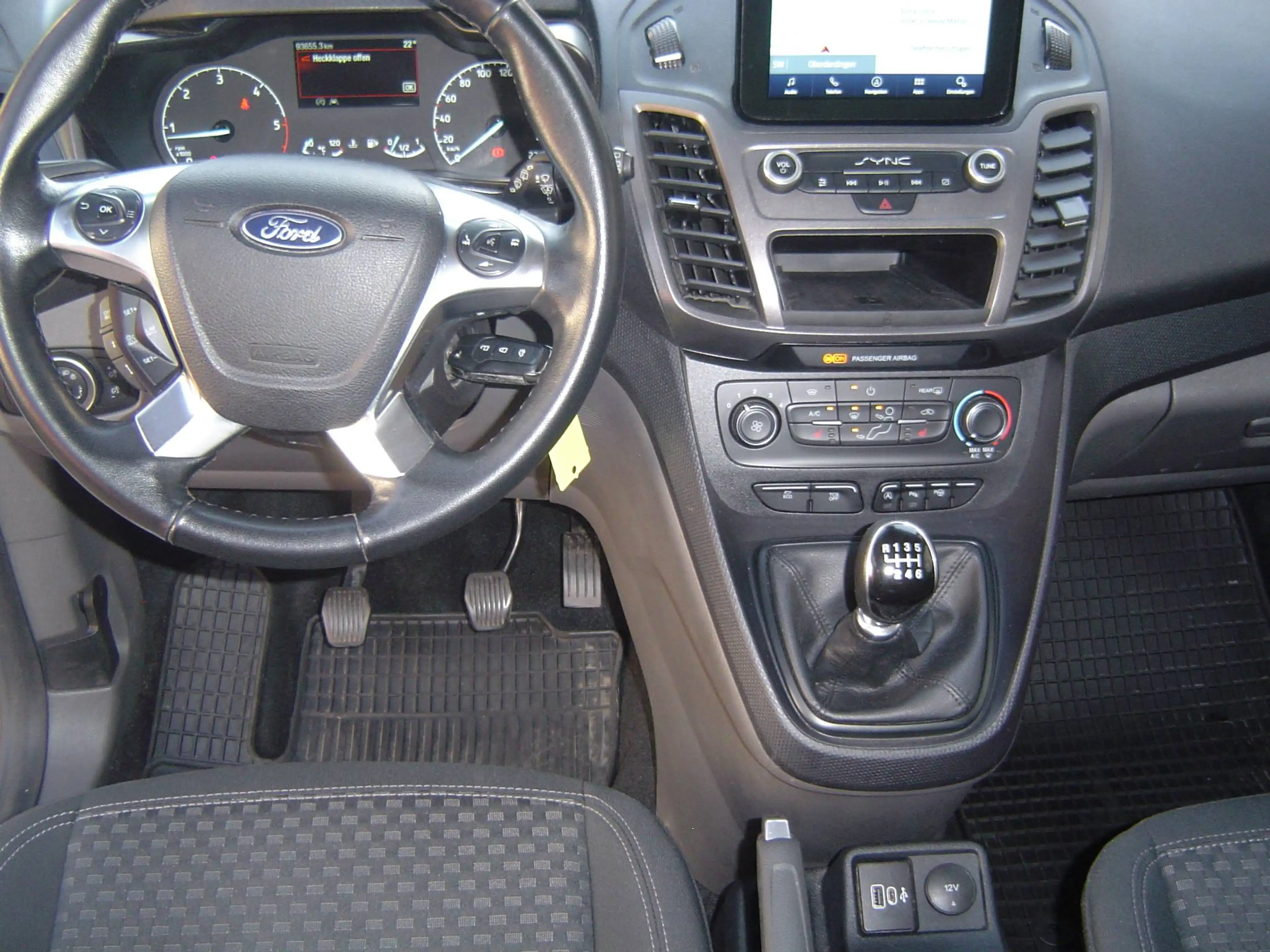 Ford Transit Connect Kombi Trend 230L1 LKW — photo 12