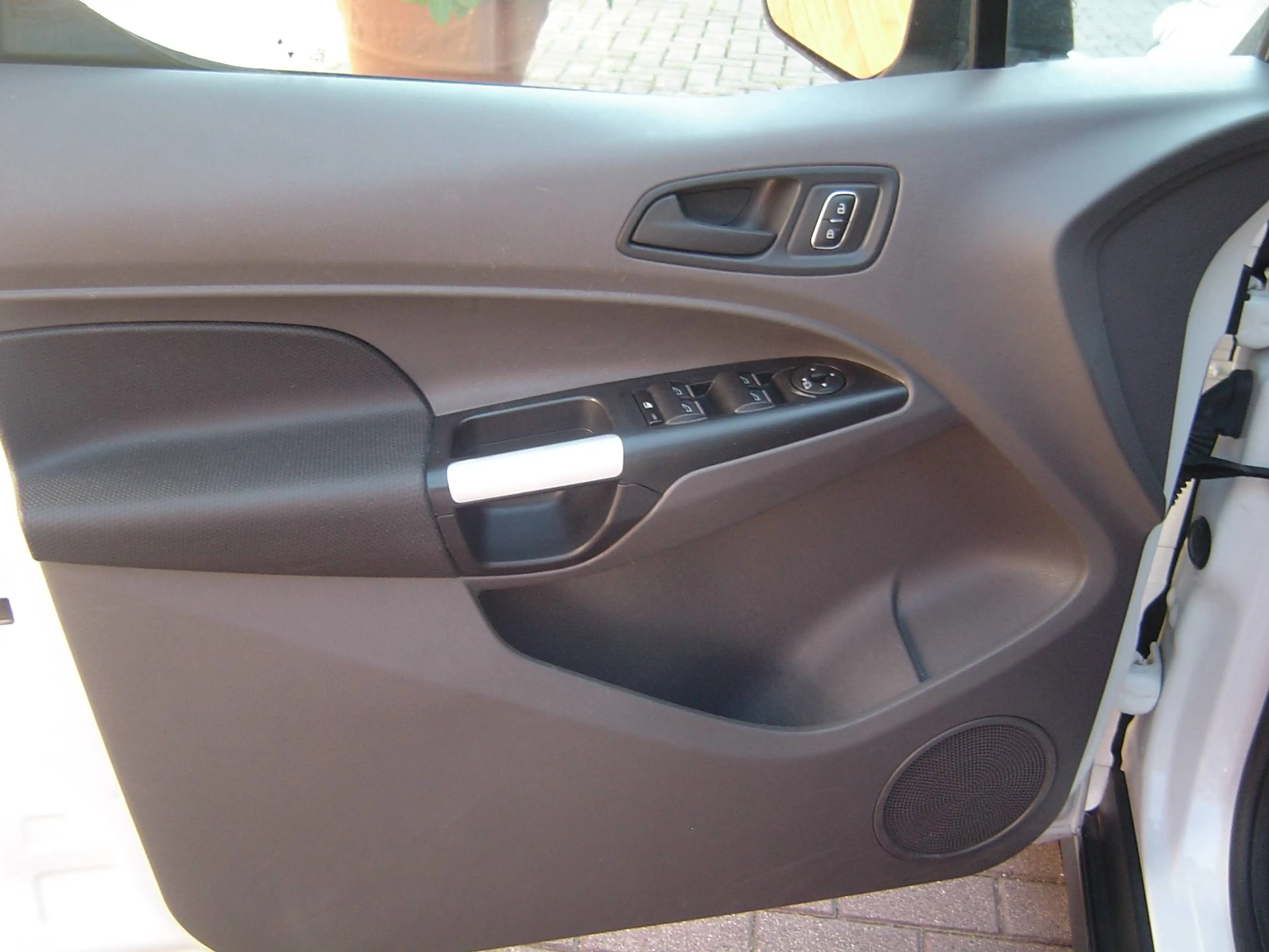 Ford Transit Connect Kombi Trend 230L1 LKW — photo 6