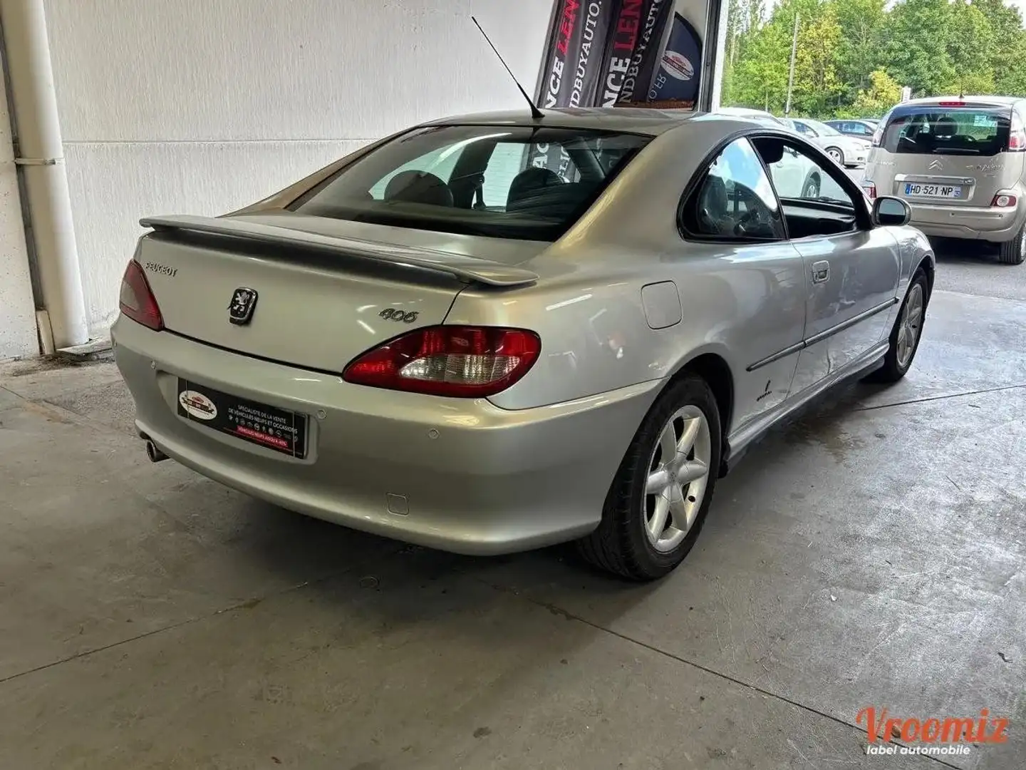 Peugeot 406 3.0i V6 190CV / B AUTOMATIQUE / CLIM / FEUX XENONS / CUIR CHAUFFANTS / COLLECTOR Grau - 2