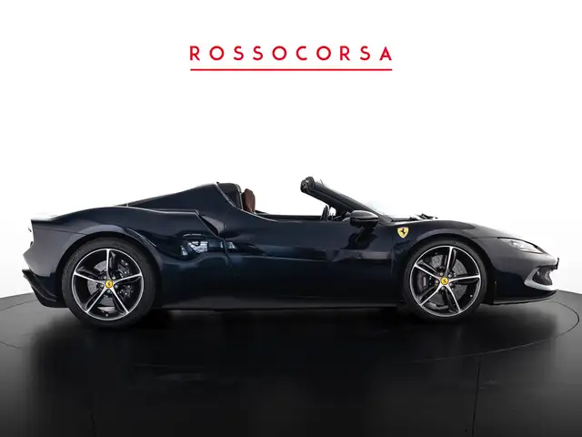 Ferrari 296 GTS view 4