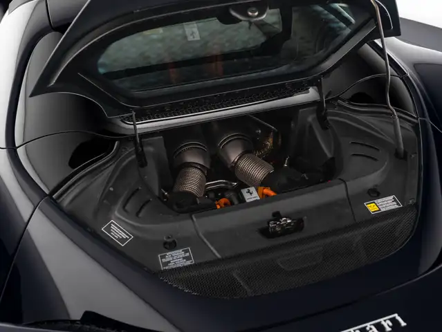 Ferrari 296 GTS view 14