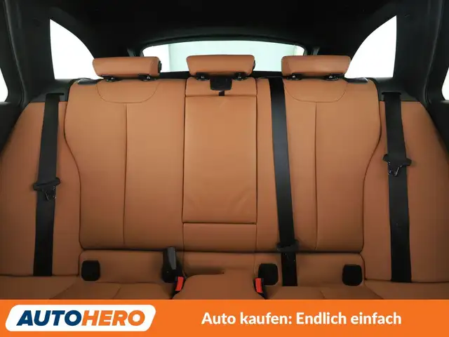 BMW 3 Series view 15