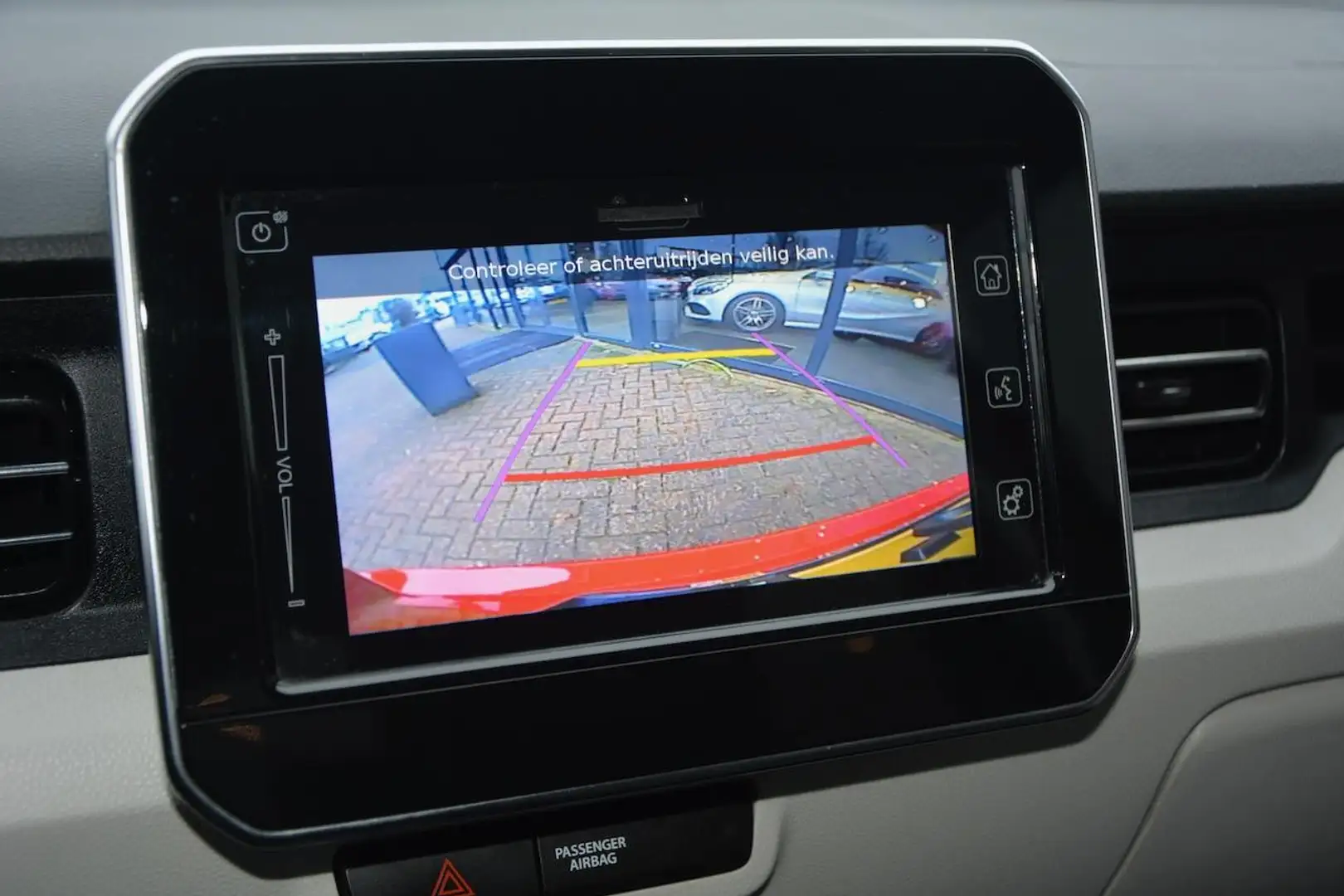 Suzuki Ignis 1.2 Business Edition Airco|Tel|Camera|Apple/androi Rood - 2