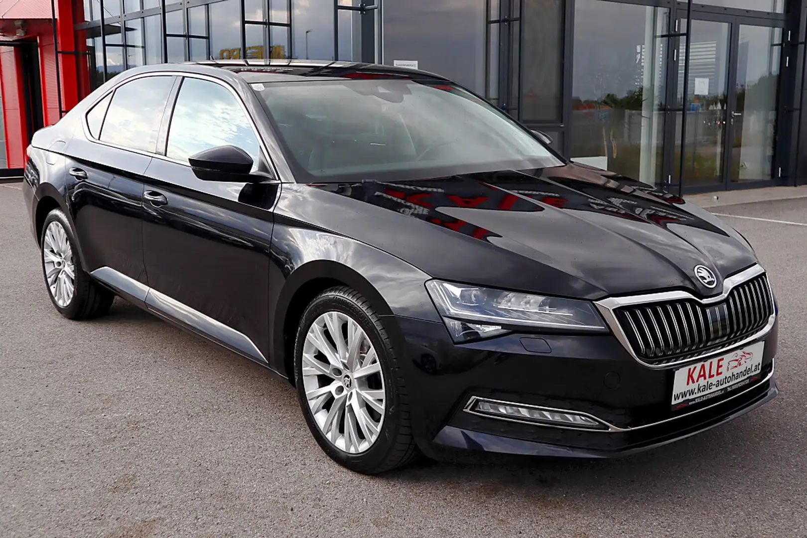 Skoda Superb 2,0 TDI Style DSG *Limousine*1.Besitz*Leder*Vir... Schwarz - 2