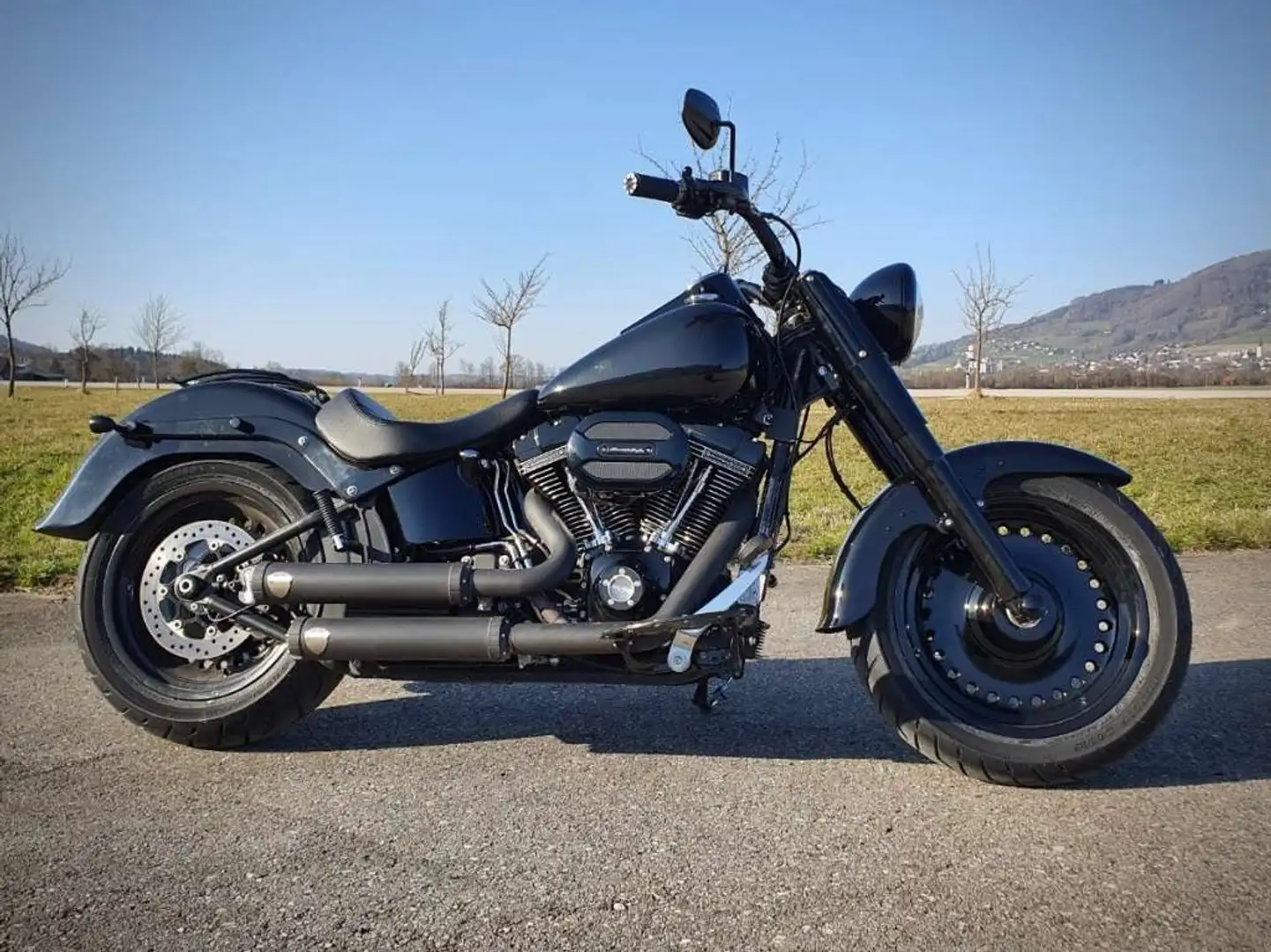 Harley-Davidson Fat Boy Černá - 2