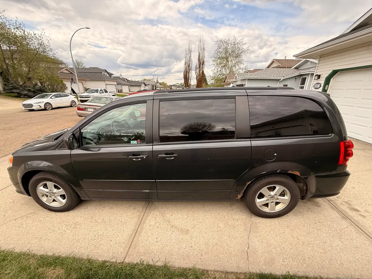 Dodge Grand Caravan photo Dodge Grand Caravan