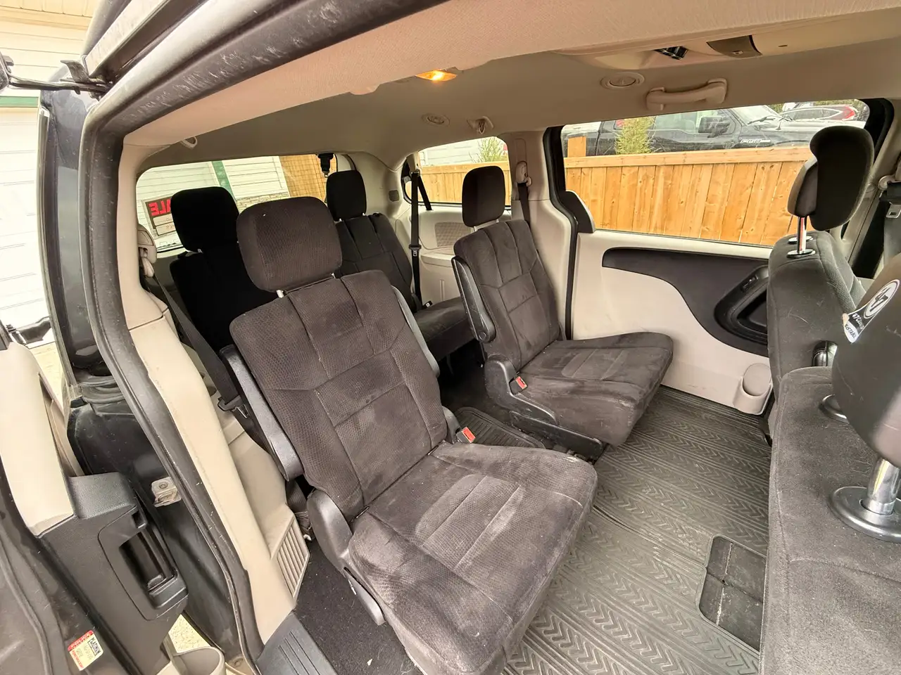 Dodge Grand Caravan photo Dodge Grand Caravan
