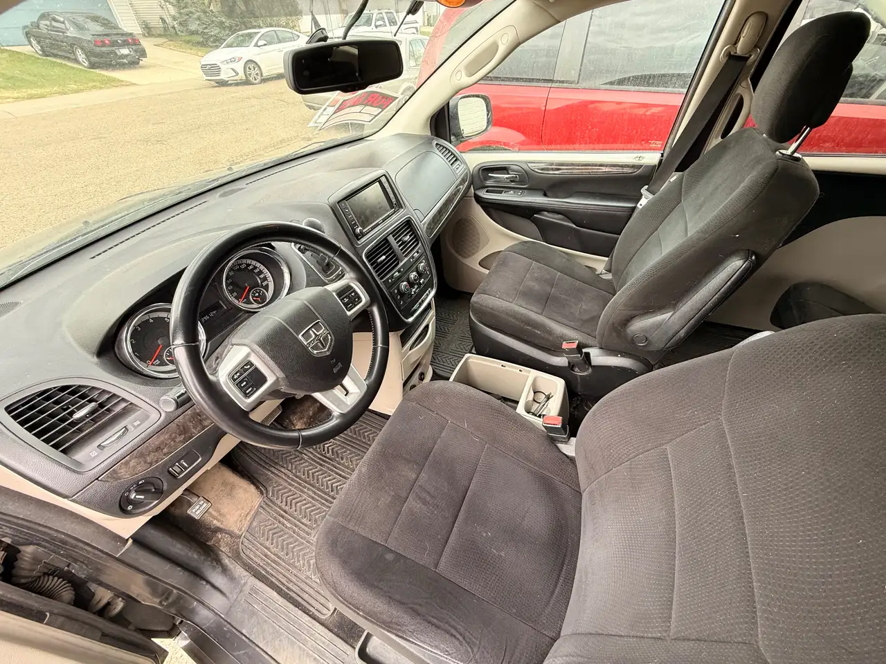 Dodge Grand Caravan photo Dodge Grand Caravan