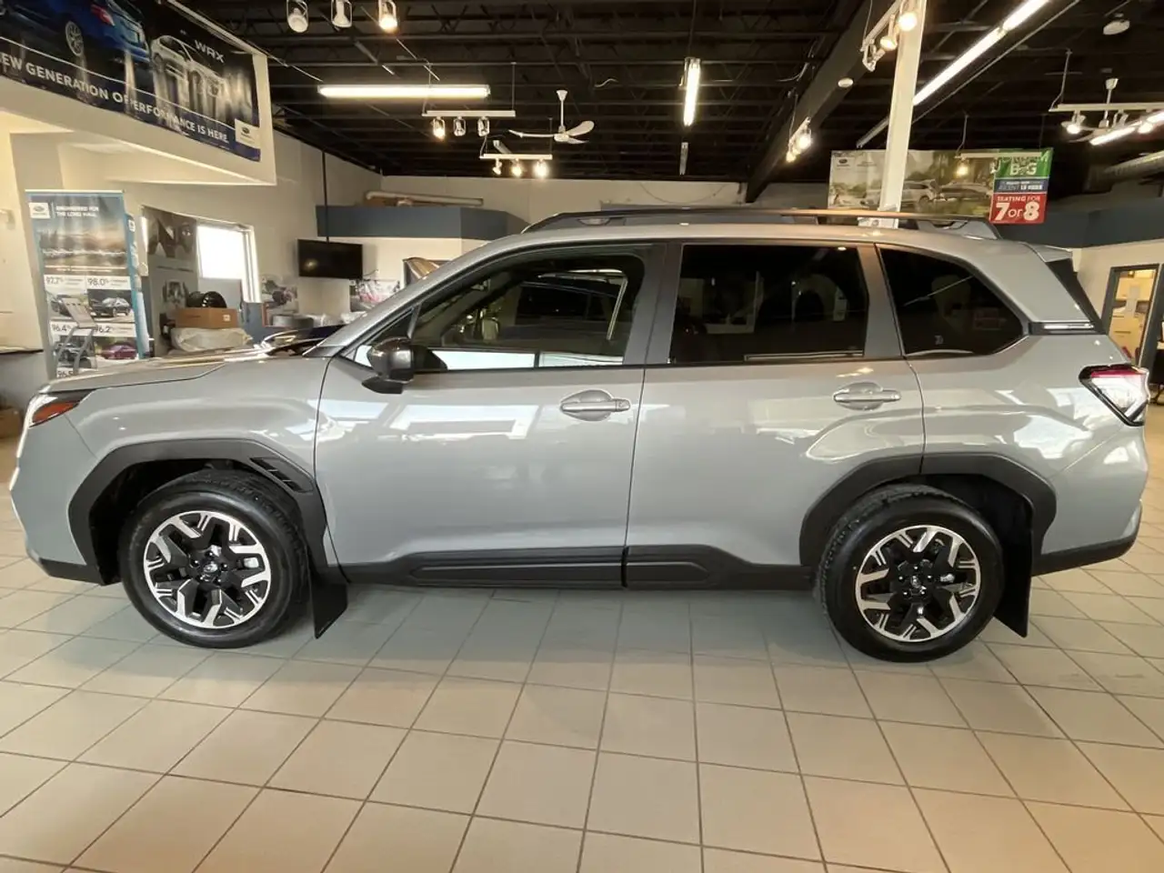 Subaru Forester снимка Subaru Forester