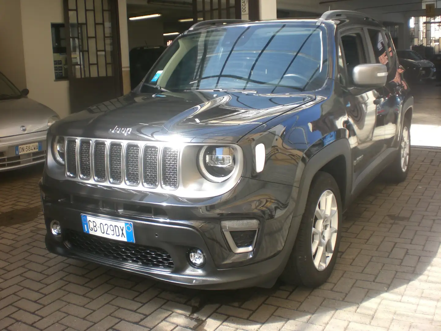 Jeep Renegade limited Black - 1
