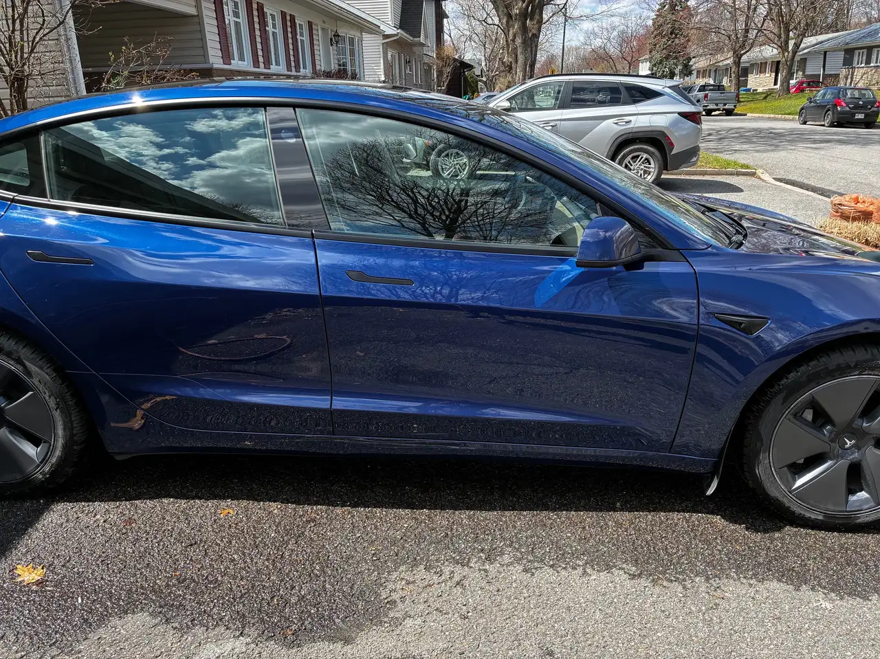 Tesla Model 3 photo Tesla Model 3