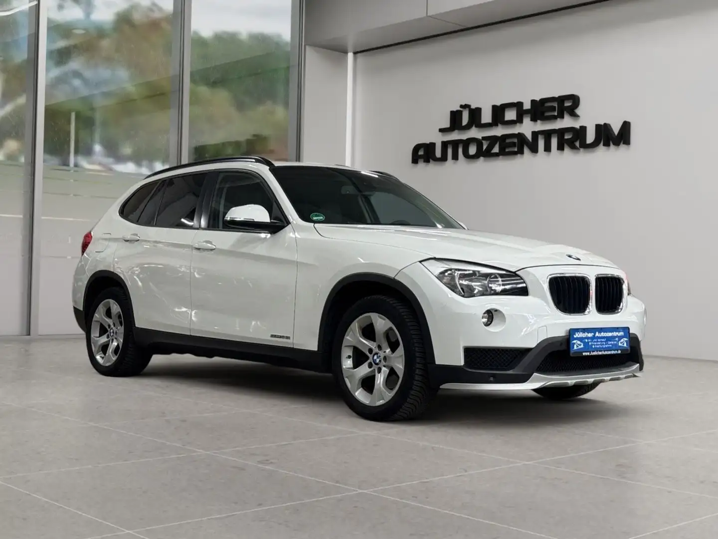 BMW X1 28 i sdrive Sport Line Aut., Inspektion Neu Wit - 1