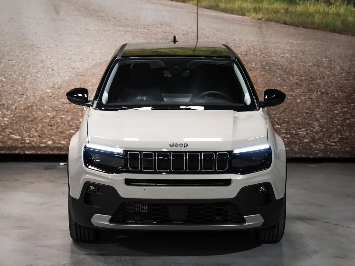Jeep Avenger Limited Beige - 2