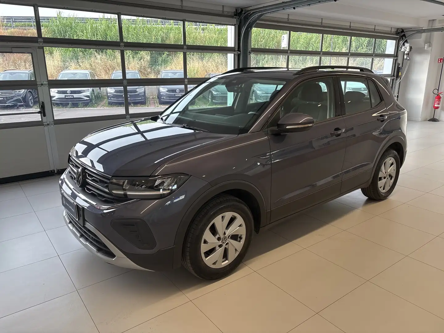 Volkswagen T-Cross 1.0 TSI Life Grau - 1