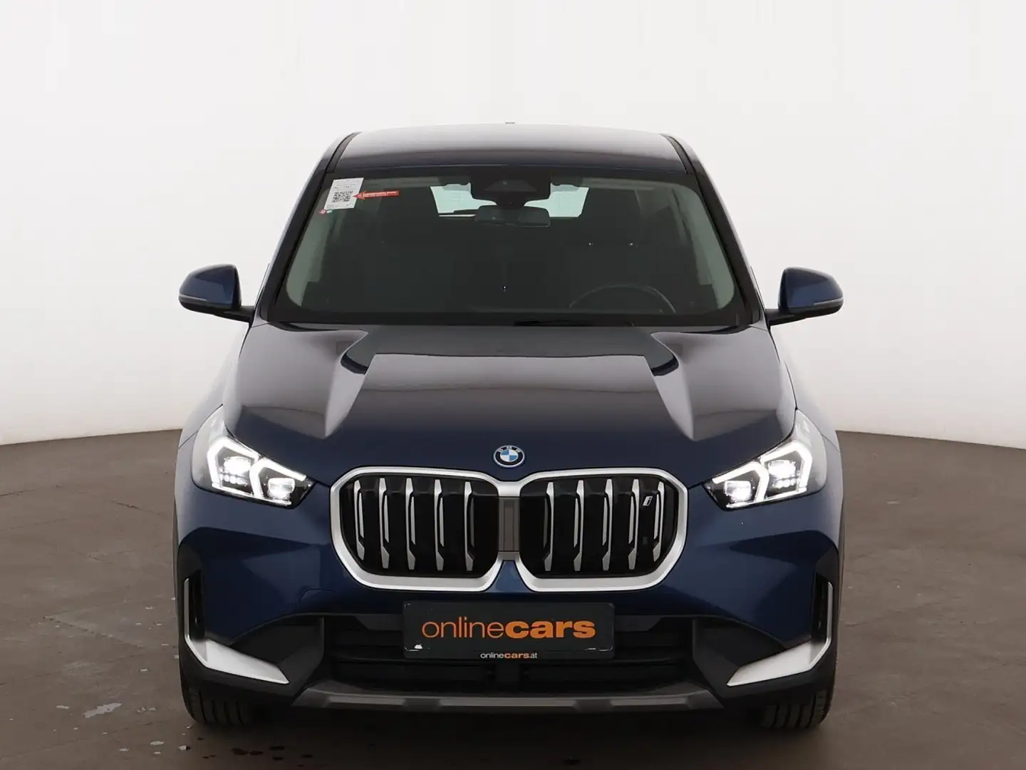 BMW iX1 xDrive 30 65kWh Aut LED NAVI SITZHZG R-CAM Blau - 2
