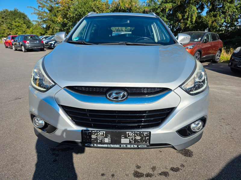 Hyundai iX35 2.0l CRDi Finale Gold Paket 4WD/Tüv-Neu/1Ha — photo 2