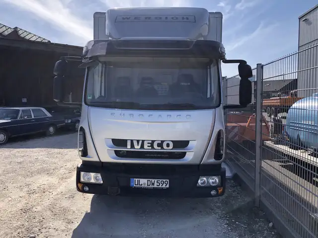 Iveco IVECO.  M812.  AUTOMATIK  218 PS. 8022. tüv neu