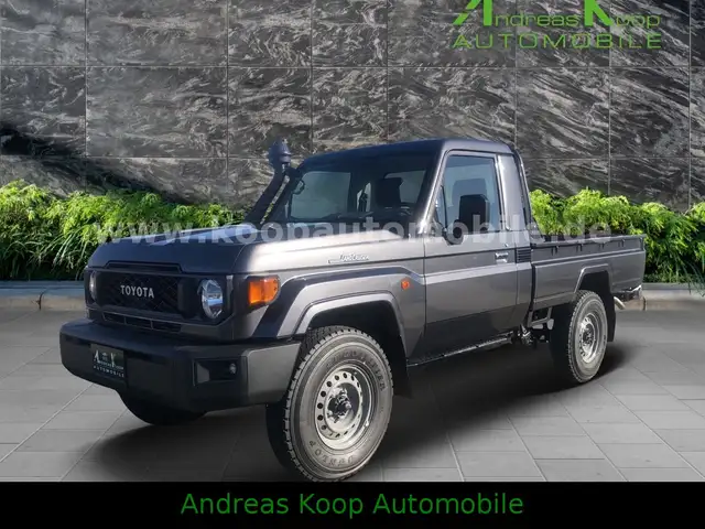 Toyota Land Cruiser GRJ 79 SC LX-E1 Aut Dif. 2x90SOFORT