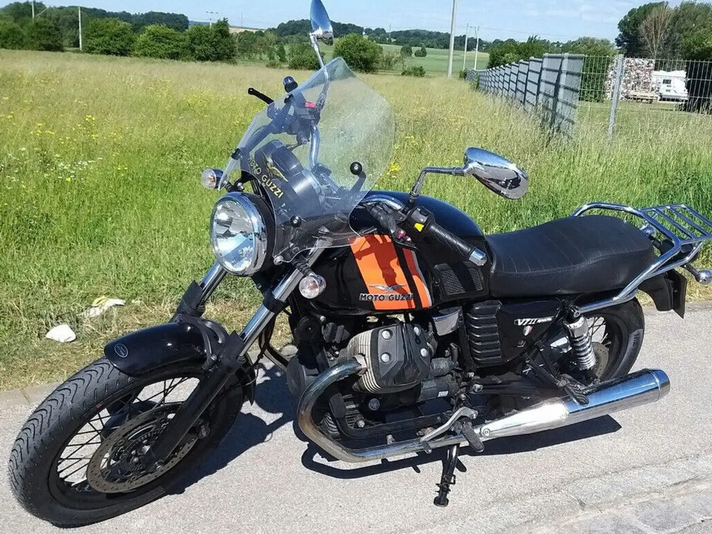 Moto Guzzi V 7 II Negru - 1
