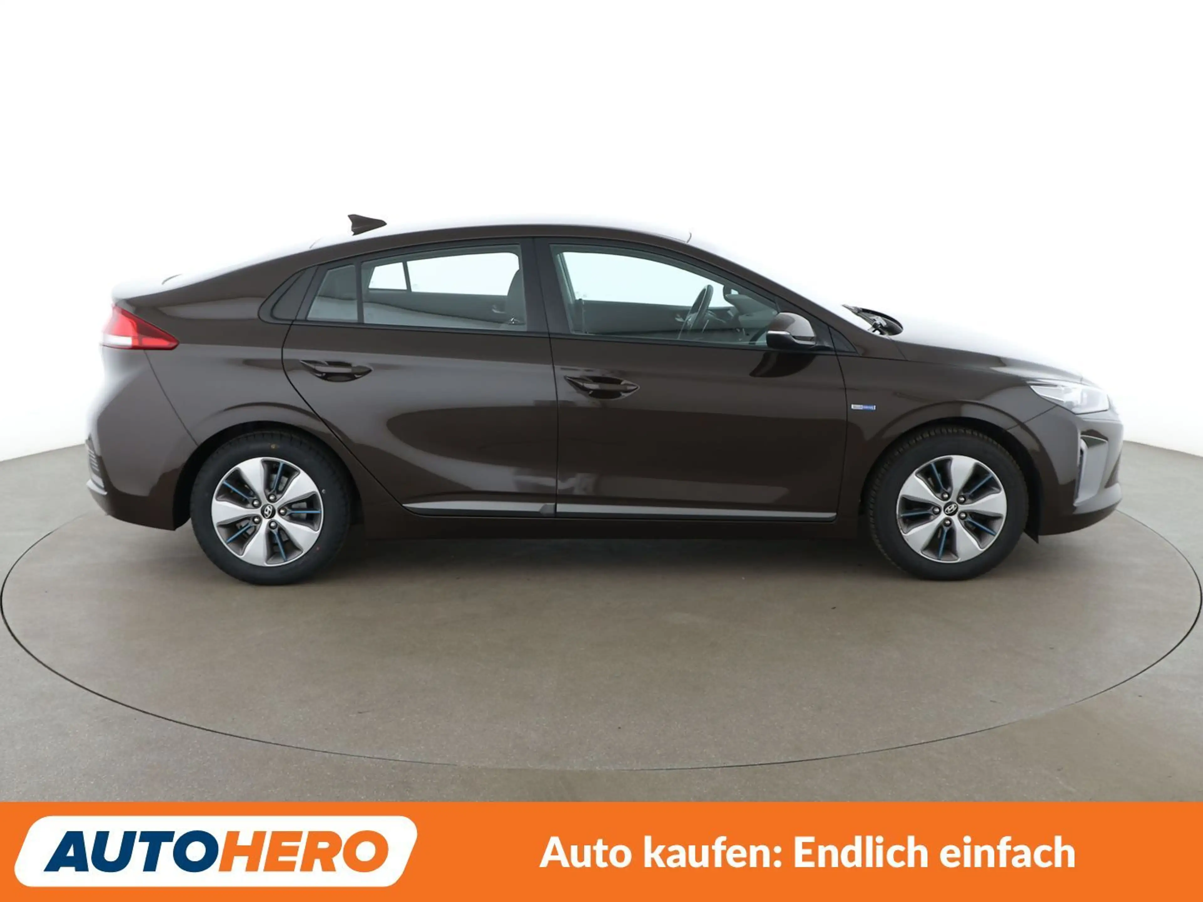 Hyundai IONIQ 1.6 Plug-in Hybrid Trend Aut.*ACC*PDC*ALU*KLIMA* — photo 7