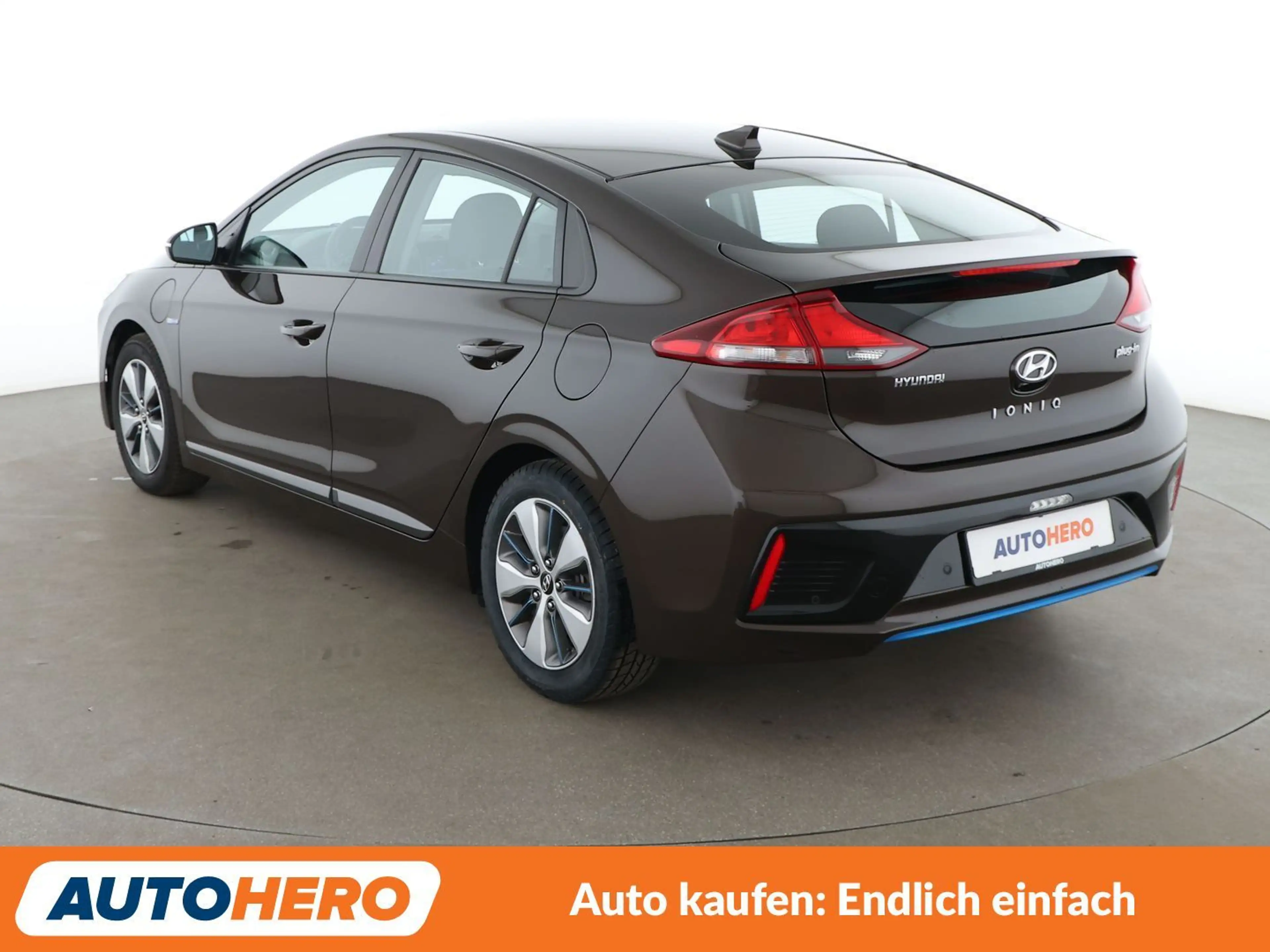Hyundai IONIQ 1.6 Plug-in Hybrid Trend Aut.*ACC*PDC*ALU*KLIMA* — photo 4
