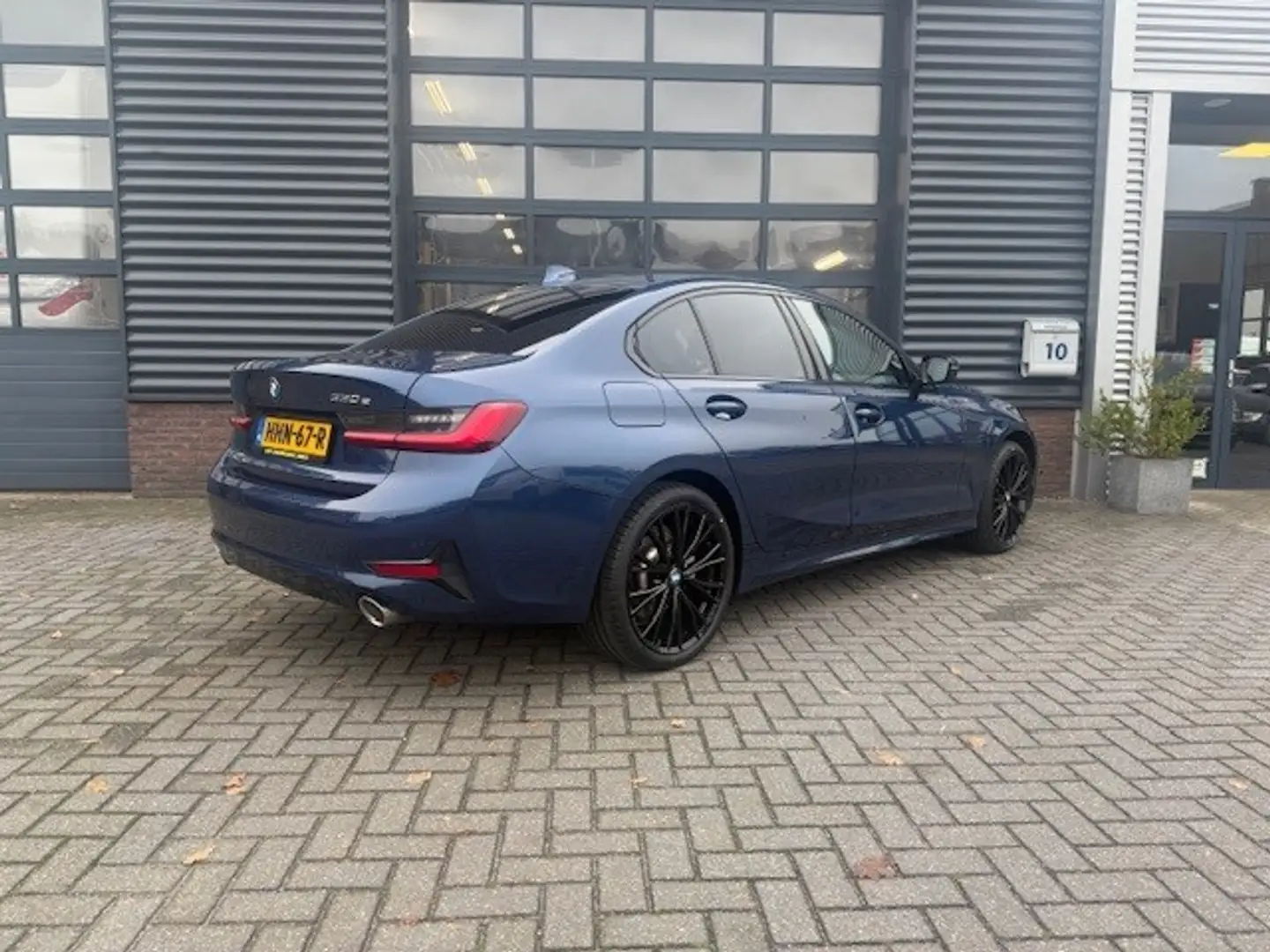 BMW 330 3-serie 330e Automaat Sport Line Carplay Stoelverw - 2