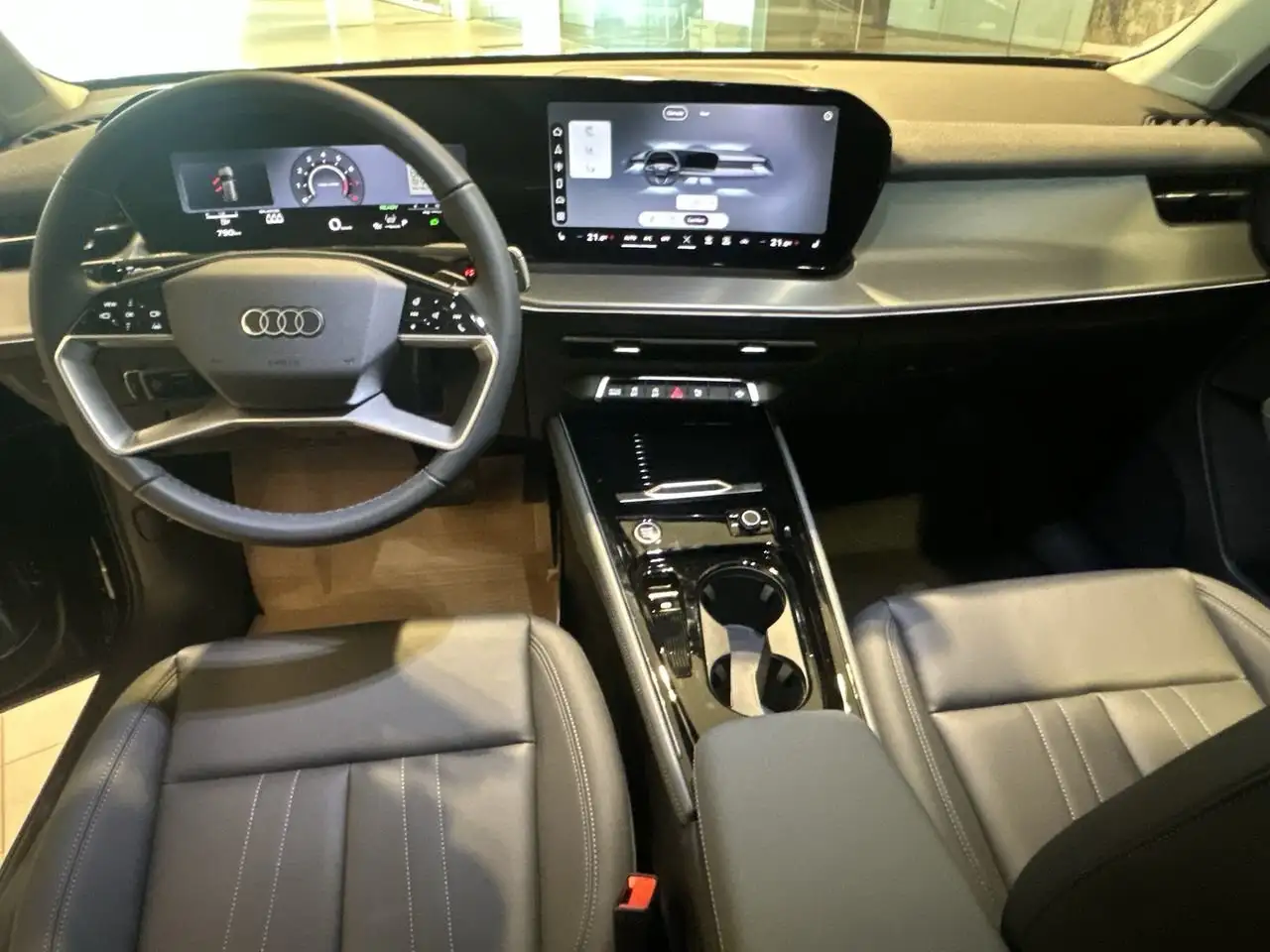 Audi Q3 снимка Audi Q3