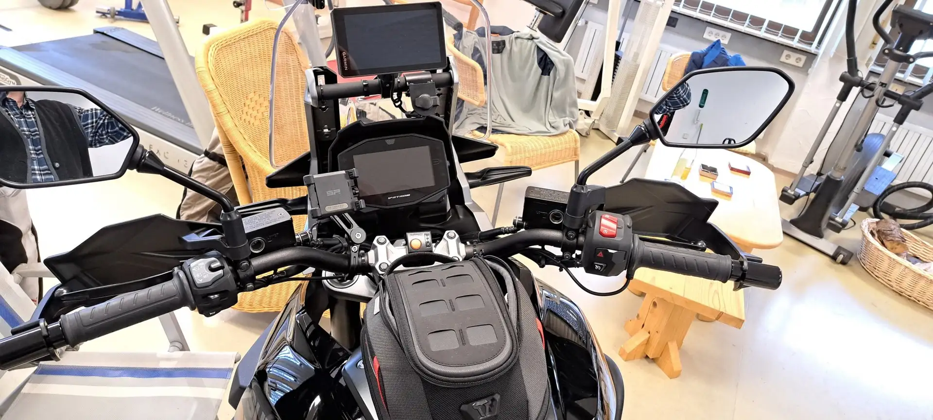 Suzuki V-Strom 1050 Black Edition Negru - 2
