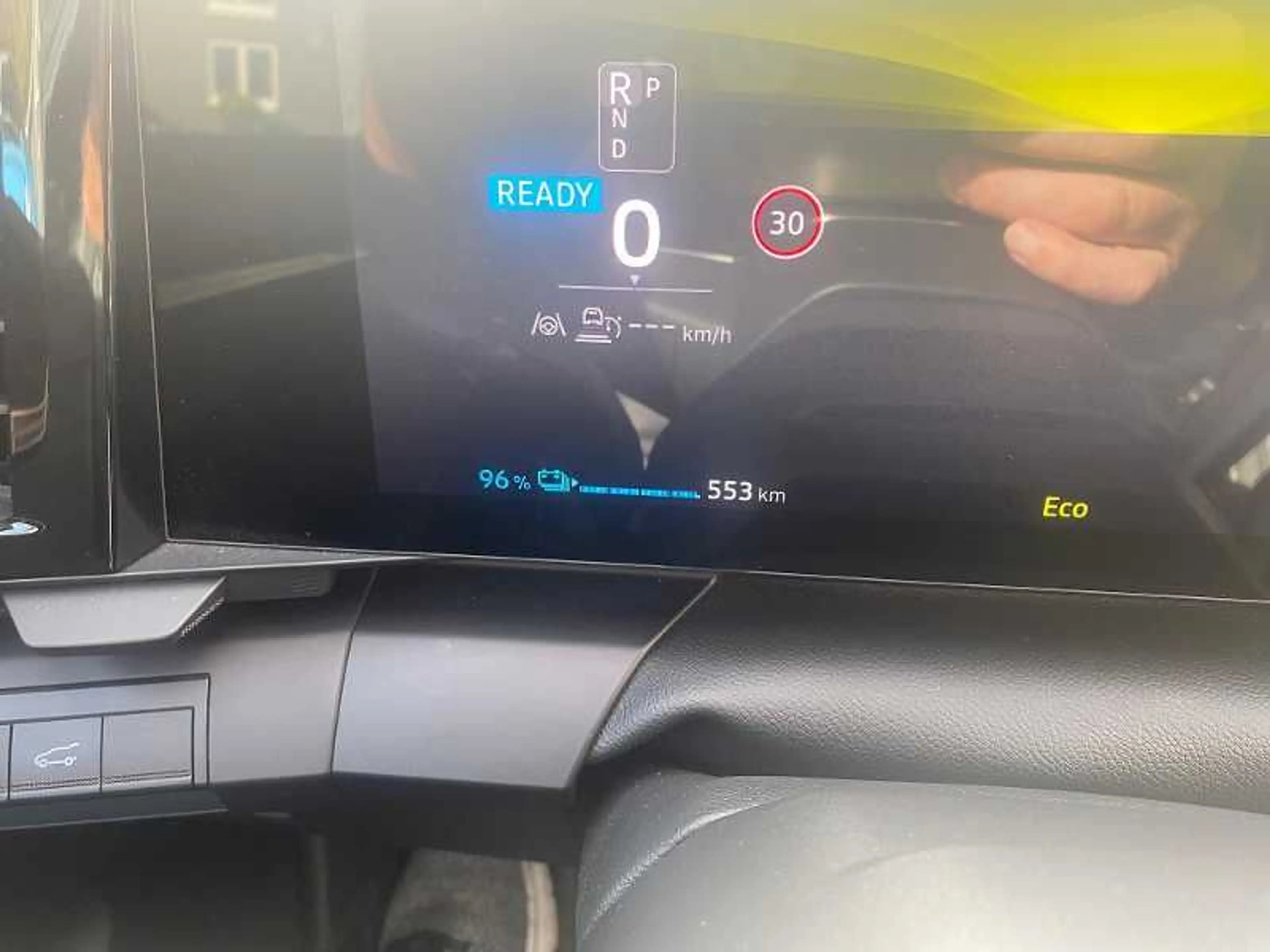 Mitsubishi Eclipse Cross Diamant TOP Akku 87 KW — photo 9
