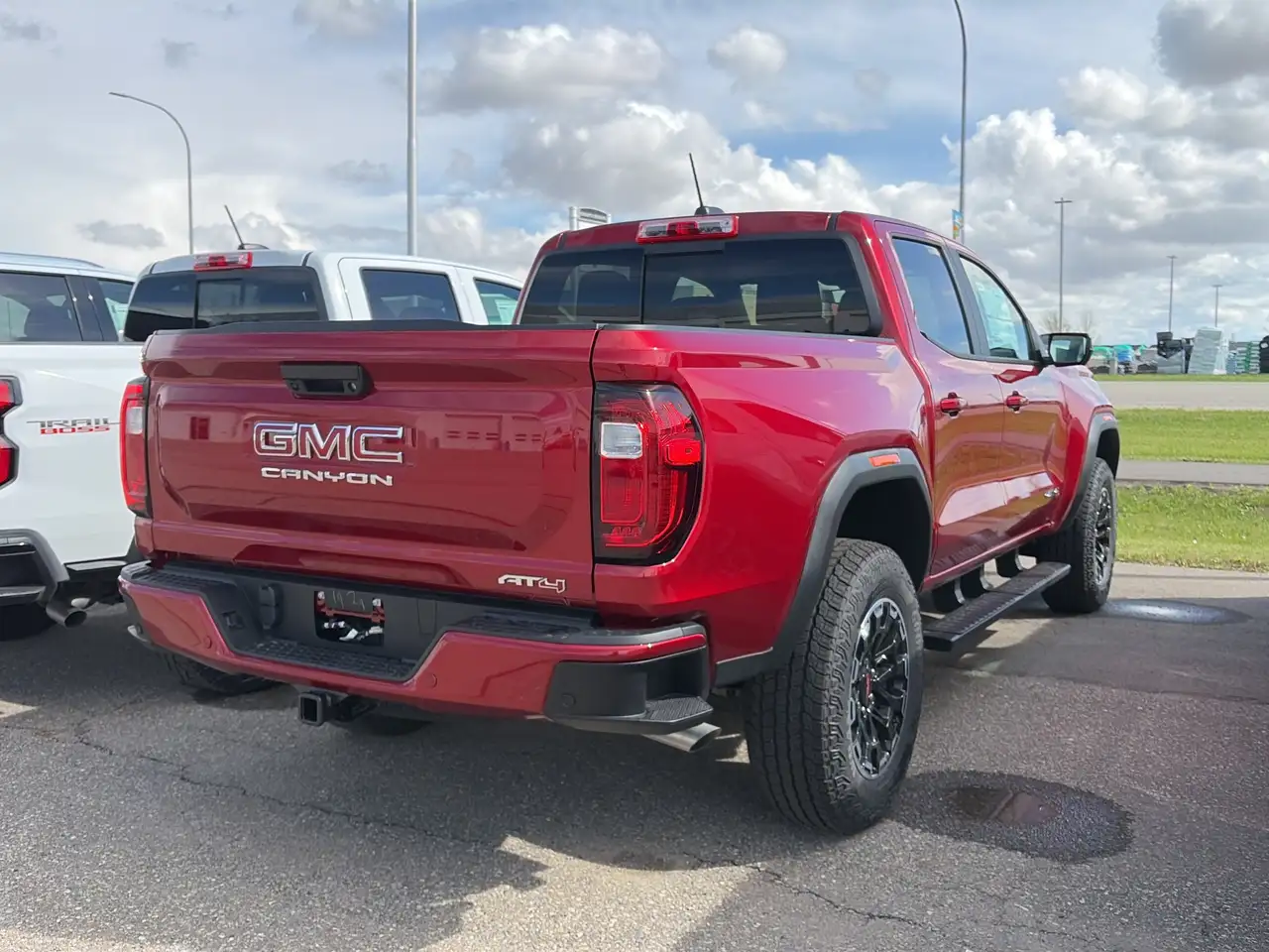 GMC Canyon снимка GMC Canyon