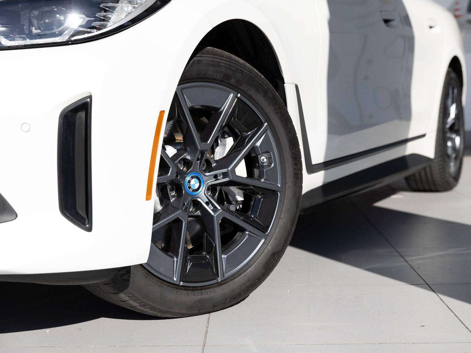 2023 BMW i4