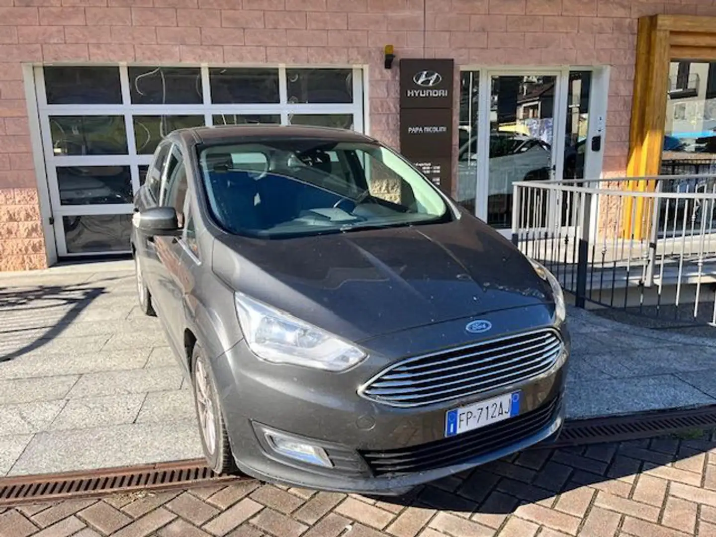 Ford C-Max 1.5 TDCi 120CV Start&Stop Titanium Grigio - 1