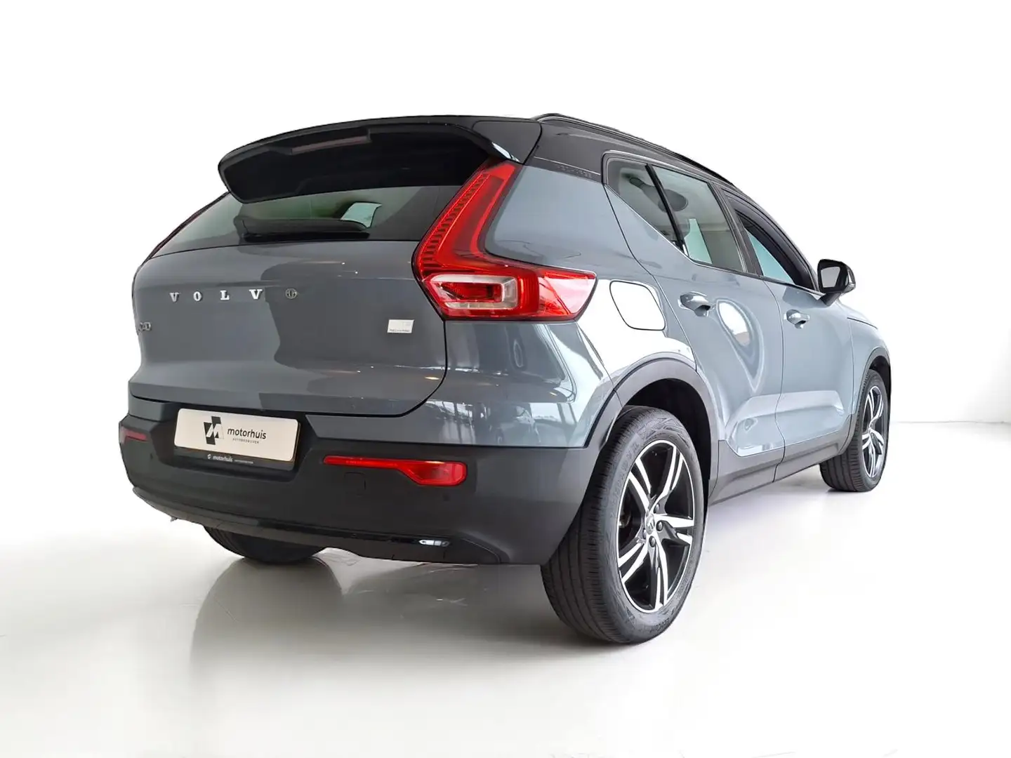 Volvo XC40 T5 Twin Engine 262pk Geartronic R-Design Grigio - 2
