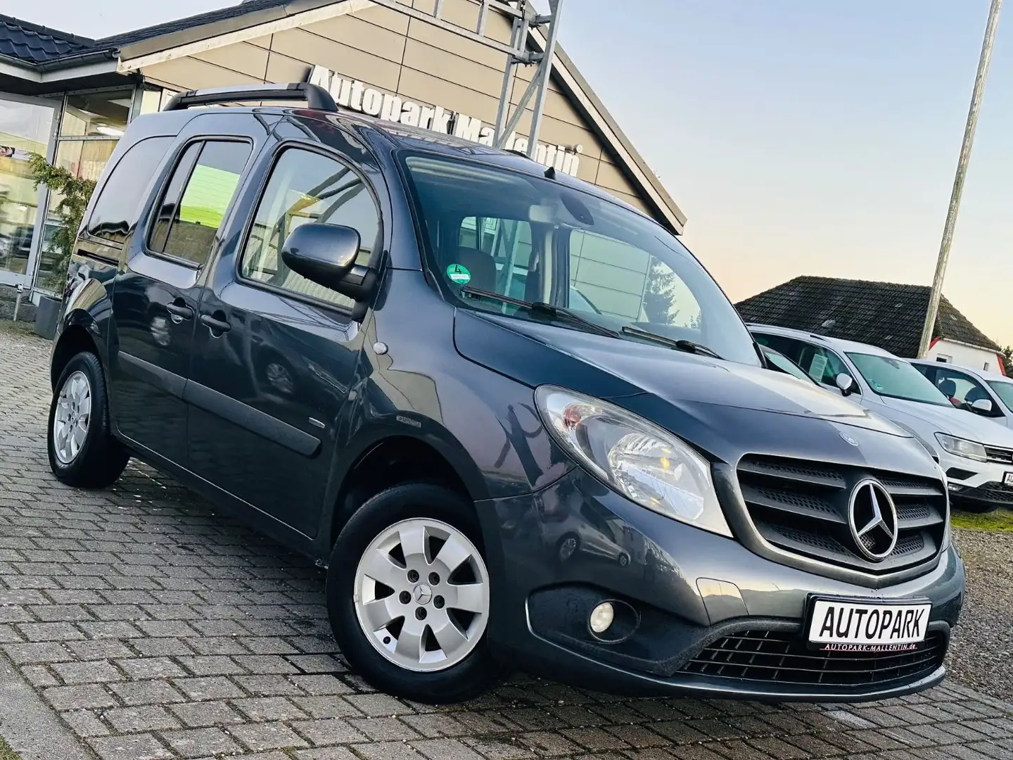Mercedes-Benz Citan Kombi 109 CDI lang *KLIMA*HU/AU NEU* Grau - 1