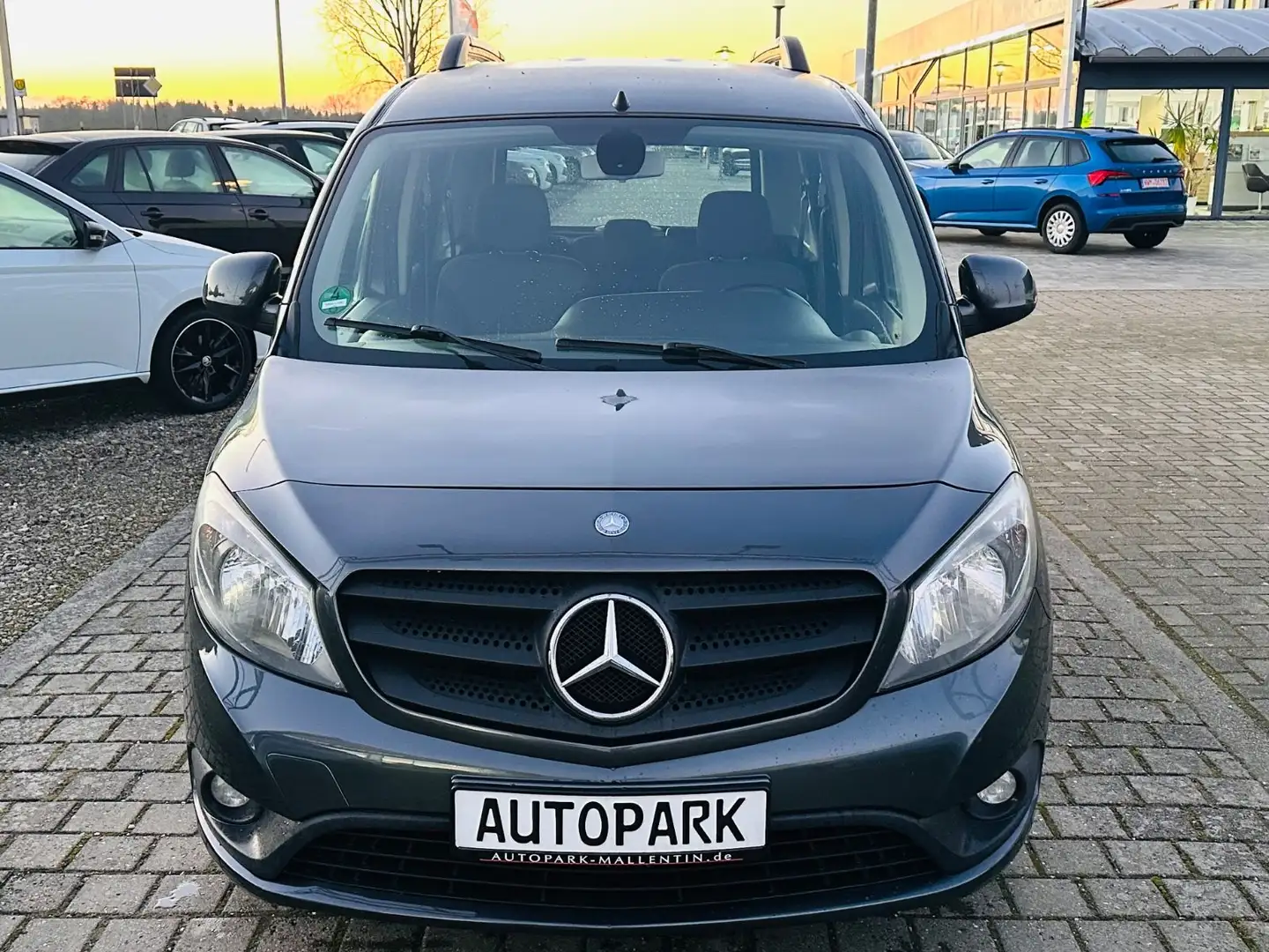 Mercedes-Benz Citan Kombi 109 CDI lang *KLIMA*HU/AU NEU* Grau - 2
