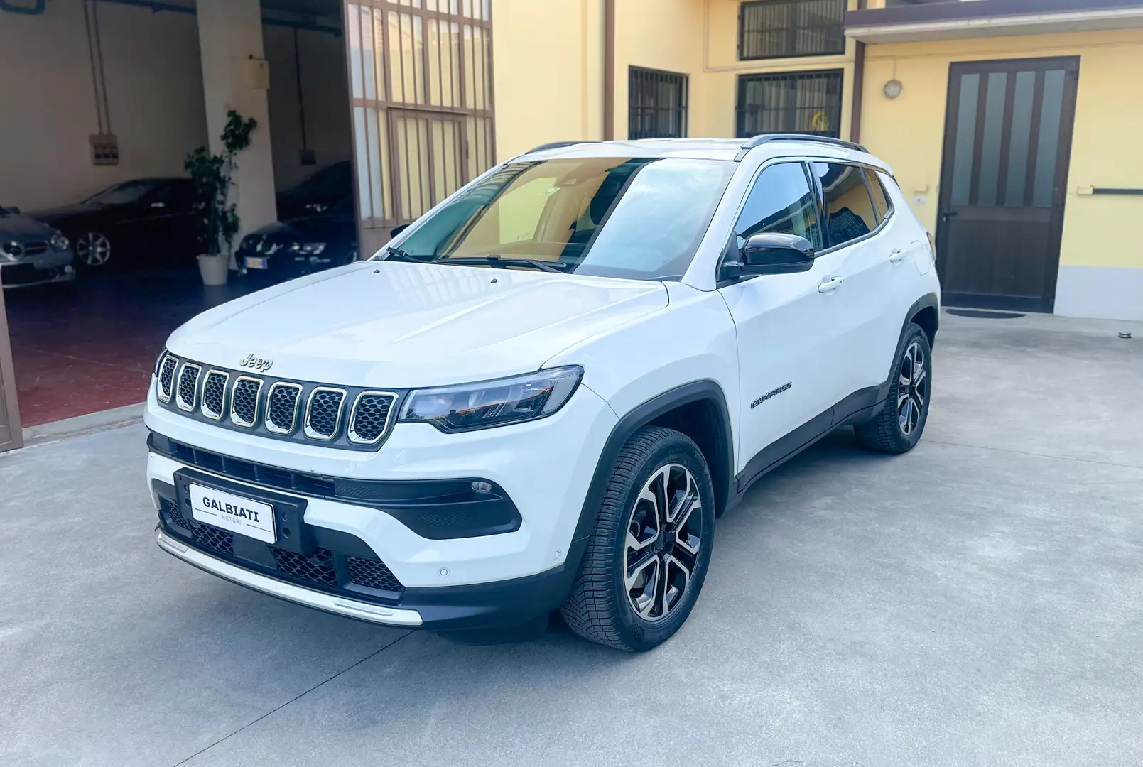 Jeep Compass Compass II 2021 1.3 turbo t4 phev Limited 4xe auto Bianco - 1
