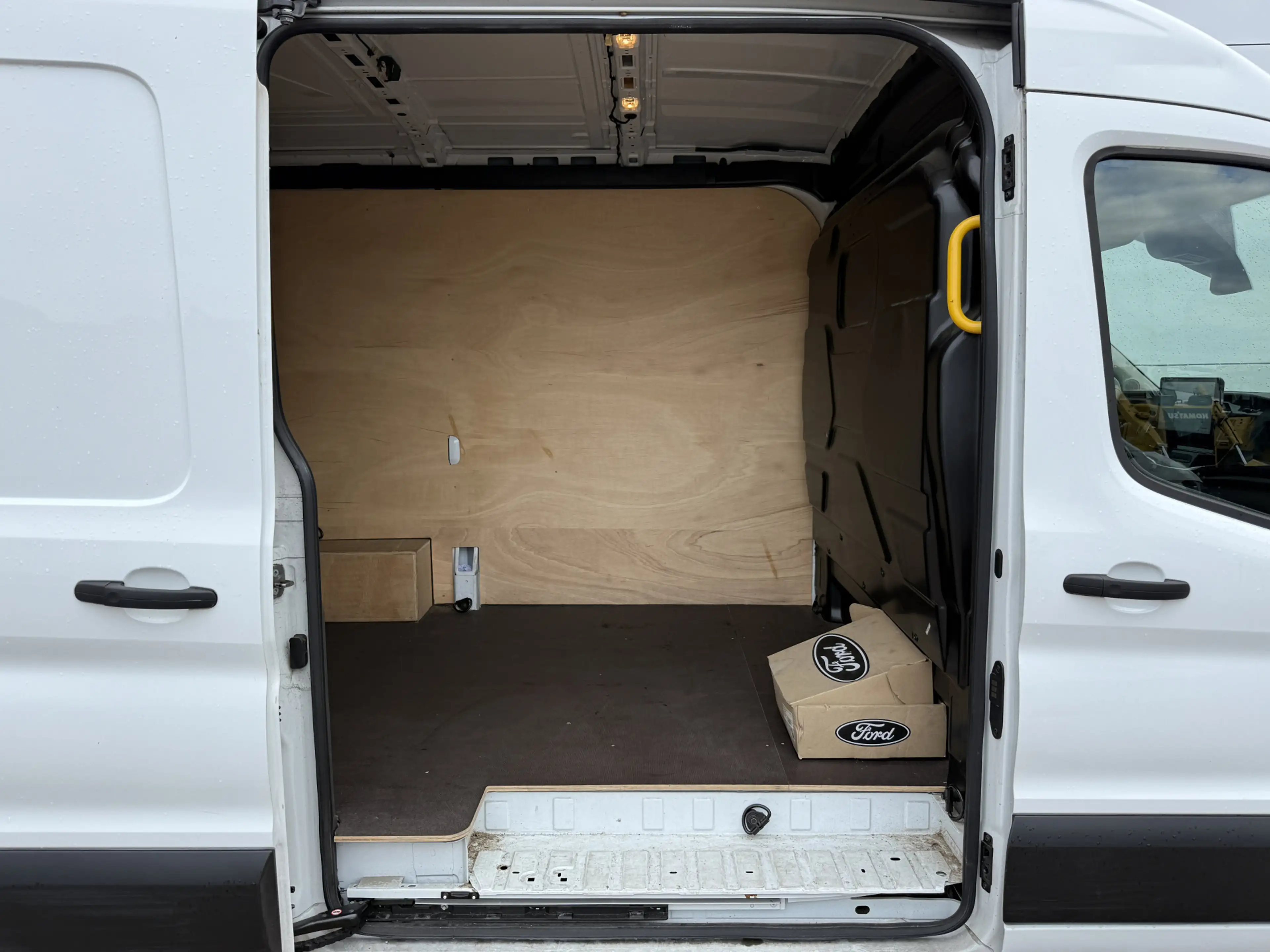 Ford E-Transit 68kWh 184PK L2H2 317km WLTP 97,3% (SOH) BEV Snella — photo 12