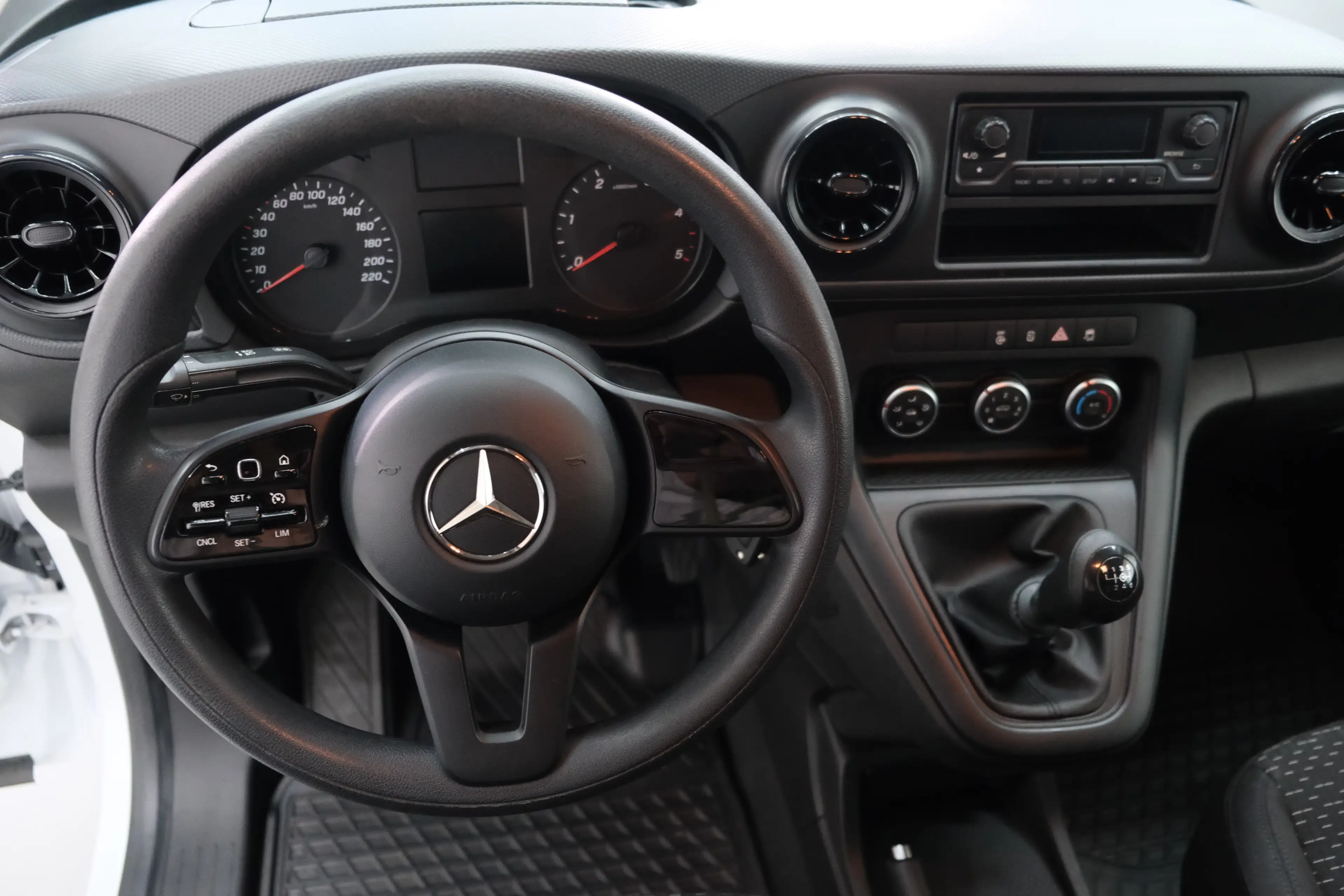 Mercedes-Benz Citan 112 CDI standard | AHK | RFK | 1. Besitz! — photo 13
