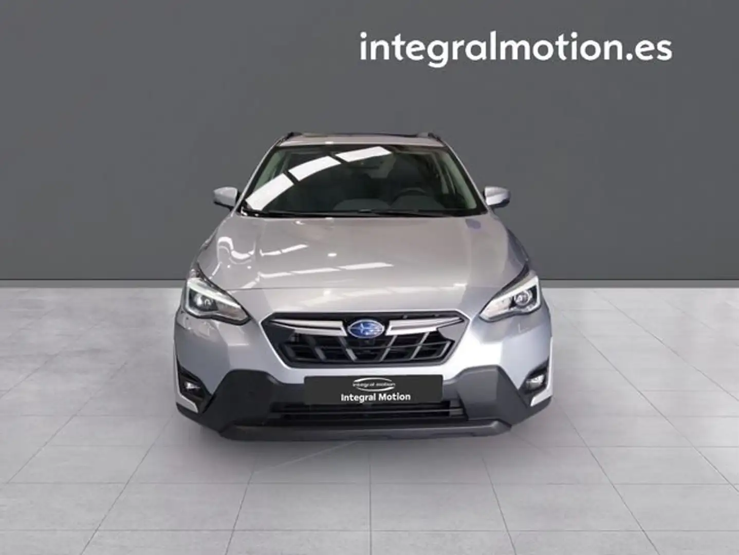 Subaru XV 2.0i Hybrid Executive Plus CVT Gris - 2
