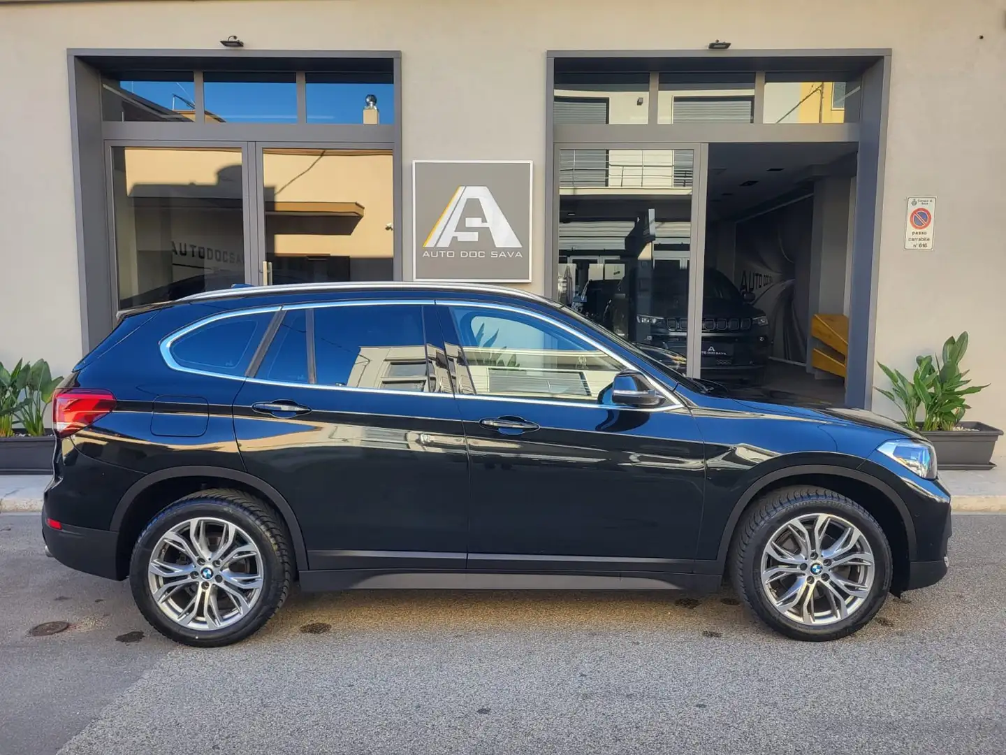BMW X1 X1 S-Drive18d X Line 150 Cv+Navy Plus+Cerchi 18.. Zwart - 2