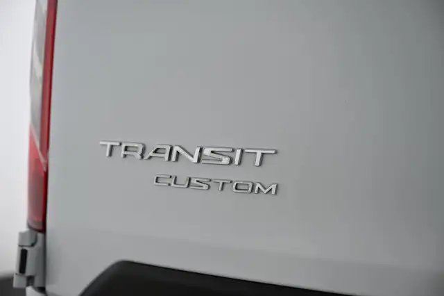 Ford Transit Custom view 13