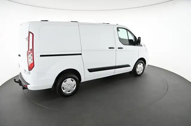 Ford Transit Custom view 4