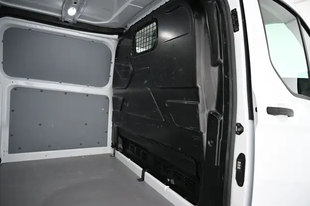 Ford Transit Custom view 20