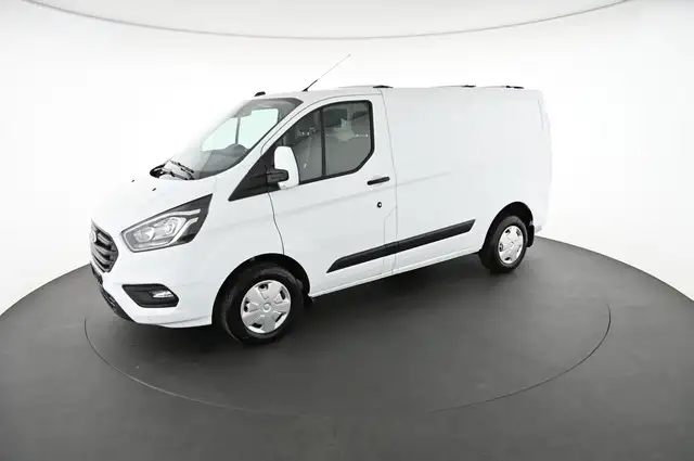 Ford Transit Custom view 3