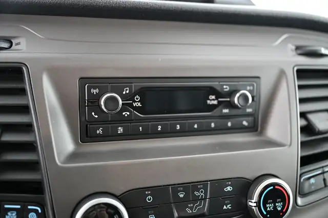Ford Transit Custom view 23
