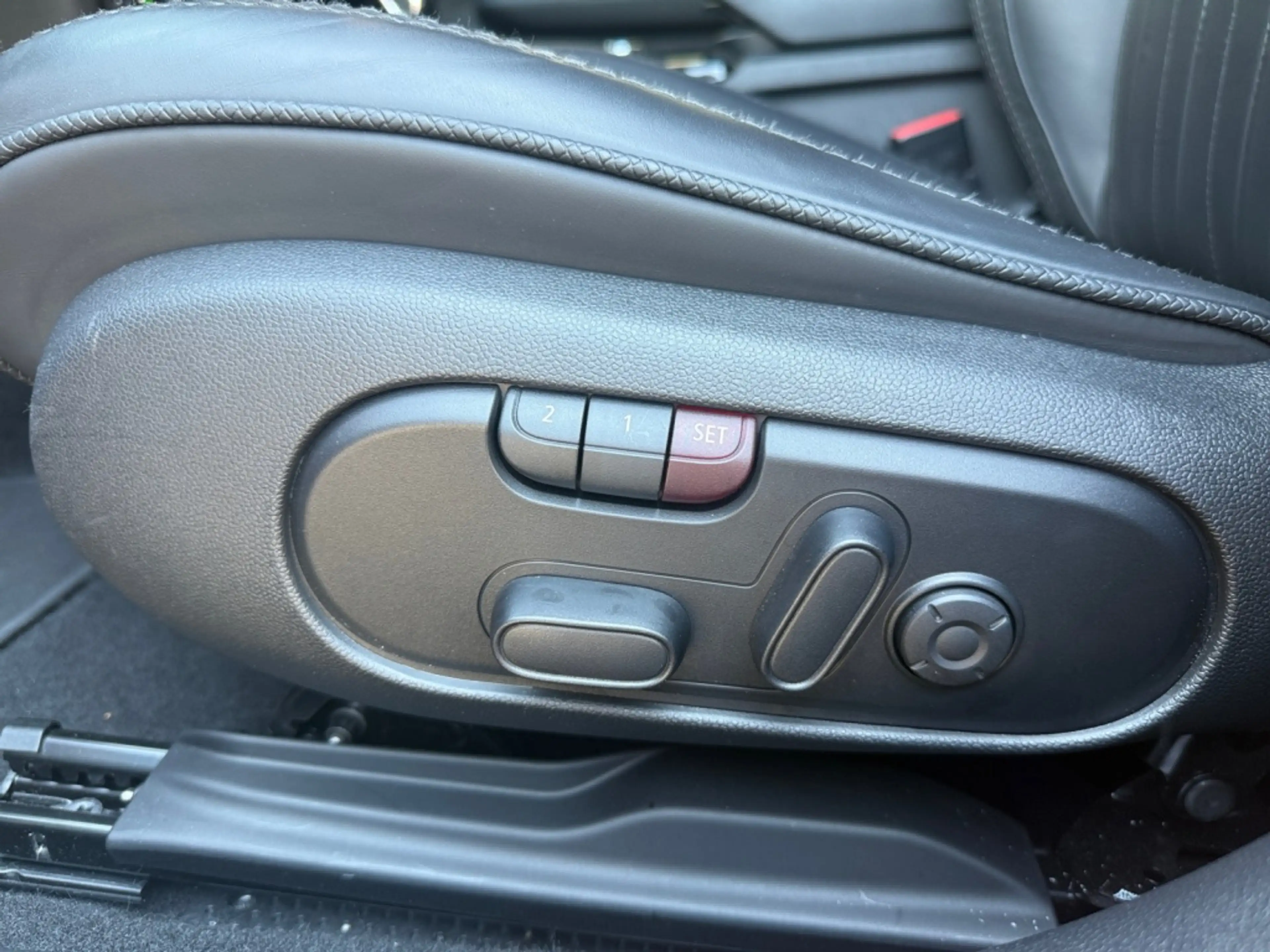 MINI Cooper Clubman 1.5 Business Edition | H&K | leer | head-up | trek — photo 25