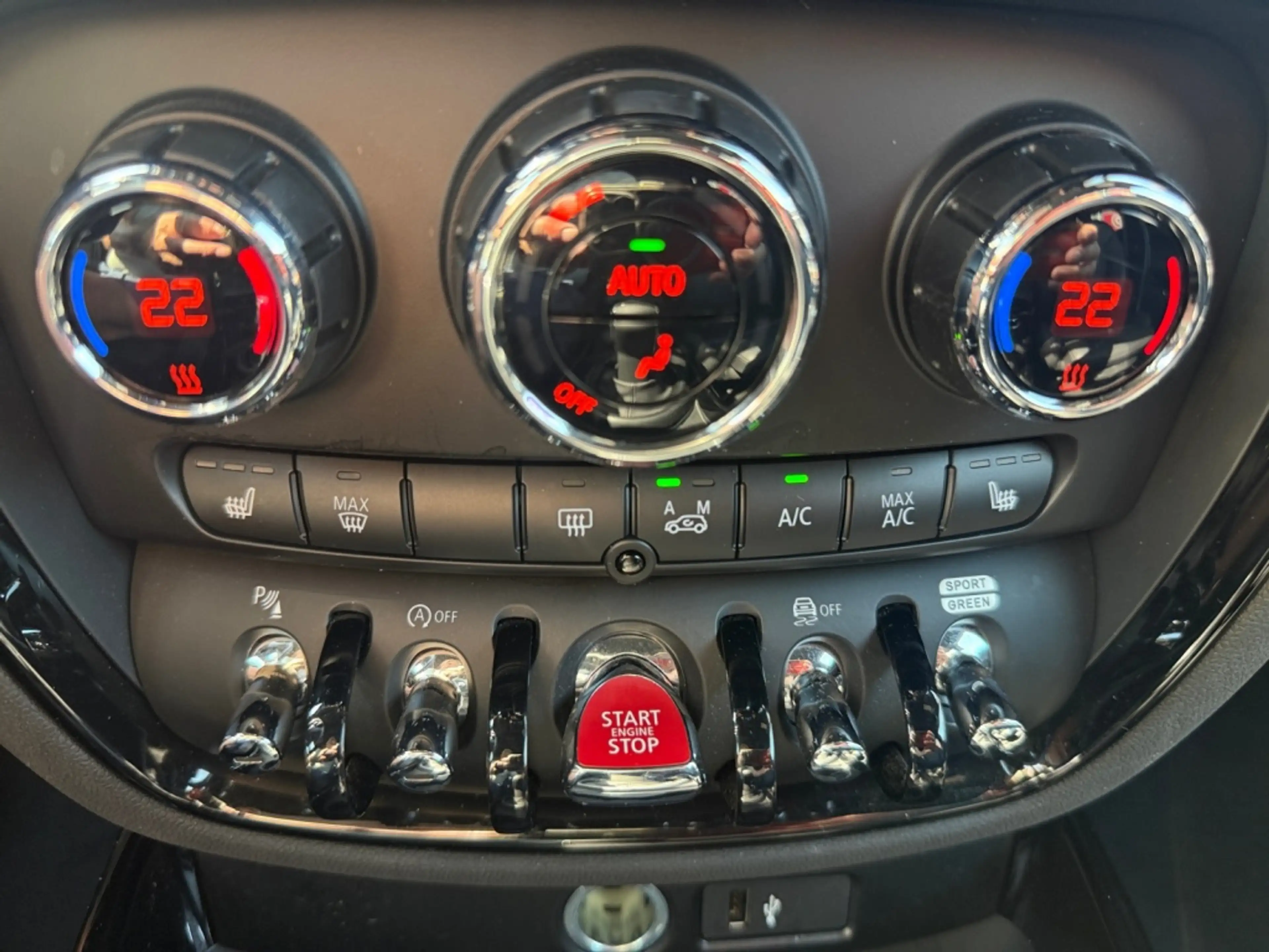 MINI Cooper Clubman 1.5 Business Edition | H&K | leer | head-up | trek — photo 26