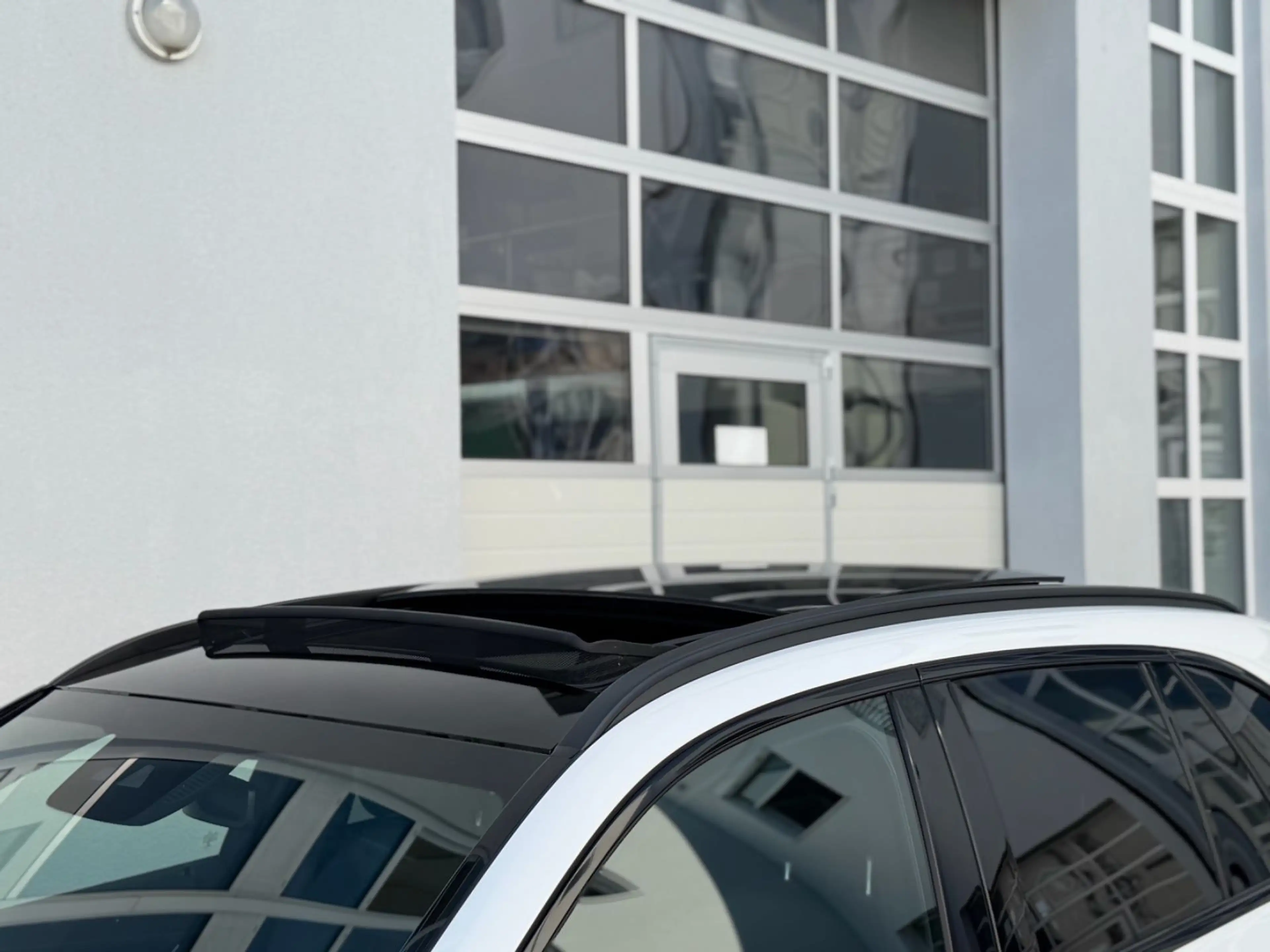 Mercedes-Benz GLC 200 9G 4Matic Mild- AMG*PANO*KAME*1HAND* — photo 5
