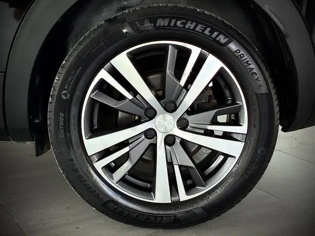 Peugeot 3008 view 10