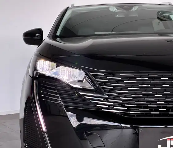 Peugeot 3008 view 6